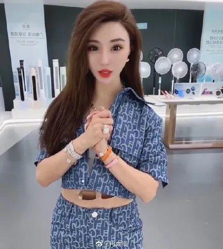 佛山网红吃瓜主播,揭秘幕后故事,带你领略直播魅力 第3张 佛山网红吃瓜主播,揭秘幕后故事,带你领略直播魅力 第3张